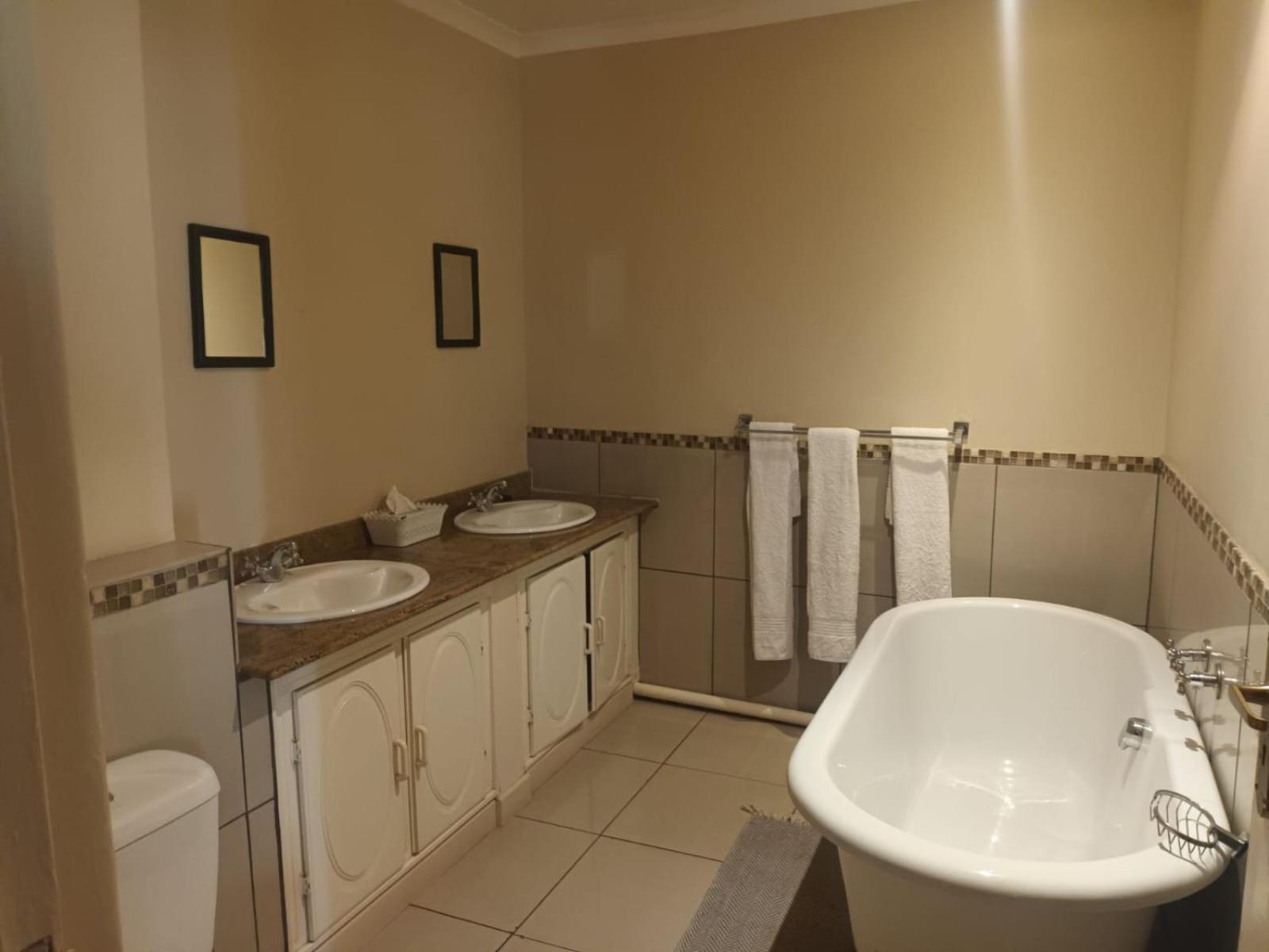 יוהנסבורג The Hertford Country Hotel מראה חיצוני תמונה